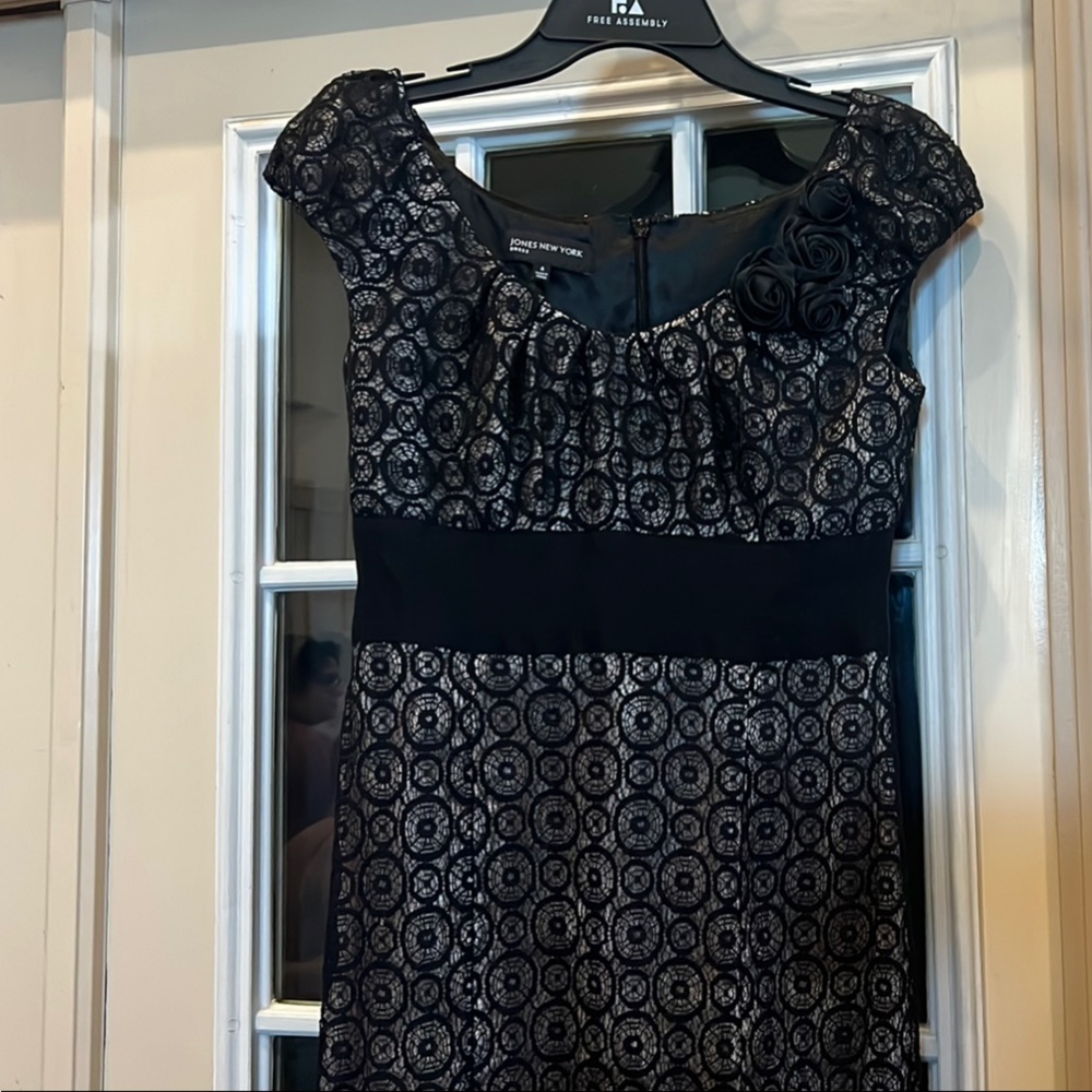 Jones New York Black Sheath Mini Dress Sweetheart Neckline